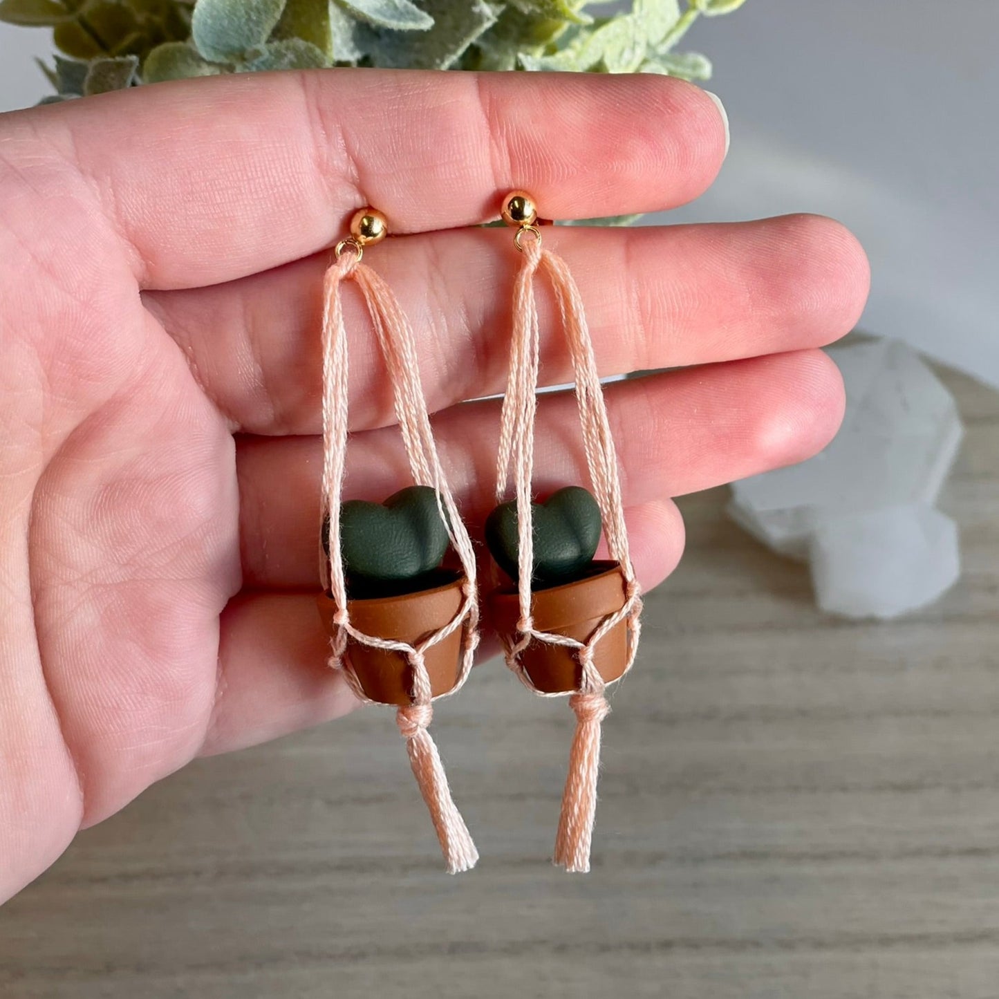 Macramé Hoya Heart Plant Earrings